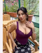 View photo 1 of Eesha